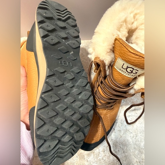 UGG W Adirondack Boot Iii Waterproof - Picture 4 of 9